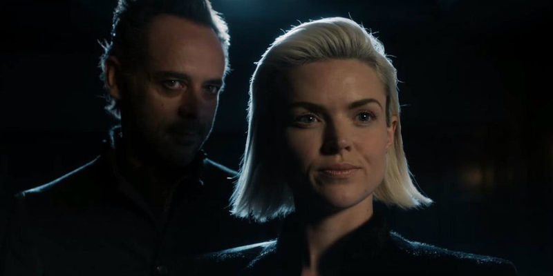 Ra’s al Ghul (Alexander Siddiq) has big, incomprehensible plans for Barbara Kean (Erin Richards).